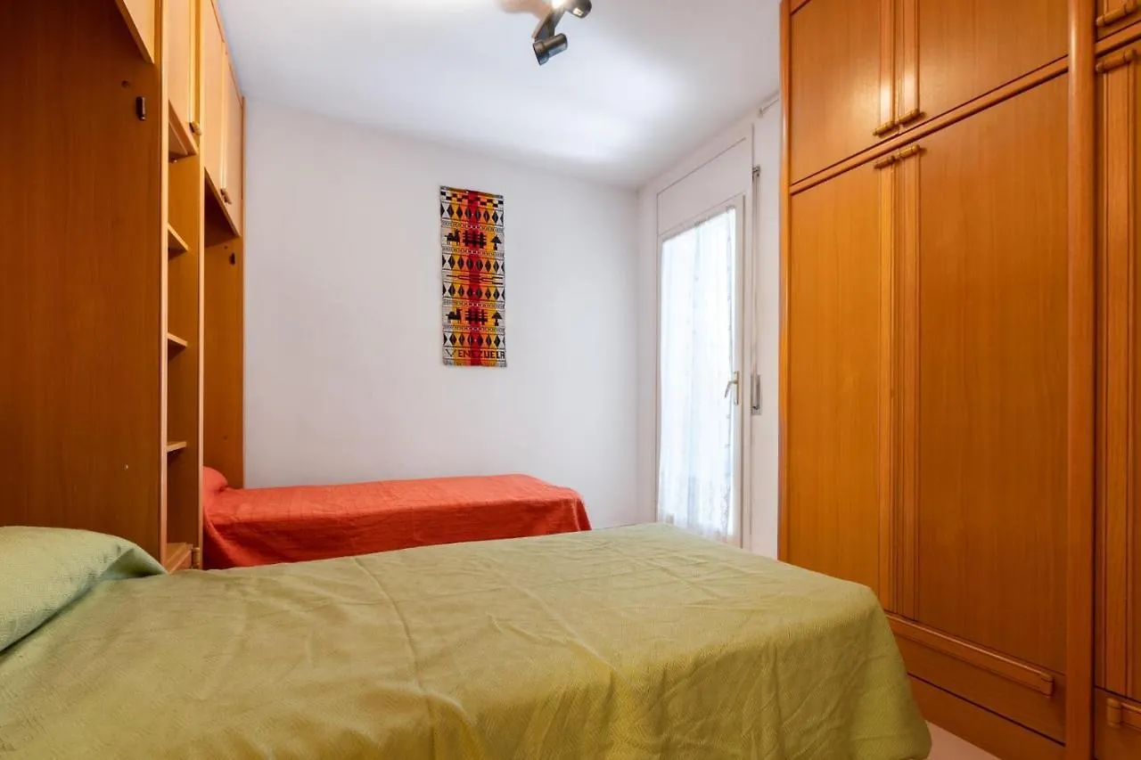 At046 Els Pins, 1Ra Linea De La Playa, Piscina, Airco, Aparcamiento Apartment Torredembarra Spain